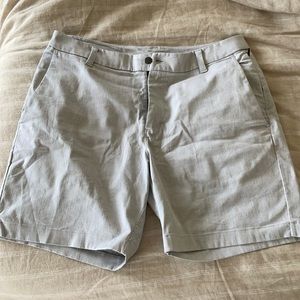 Lululemon Commission Short 7” Oxford
